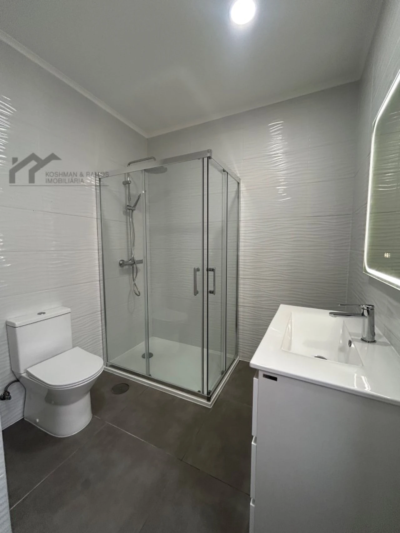 Moradia T2 para Venda em A dos Cunhados e Maceira Foto 8