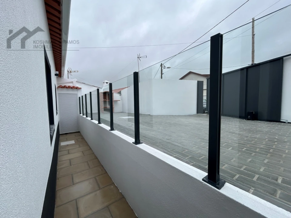 Moradia T2 para Venda em A dos Cunhados e Maceira Foto 16