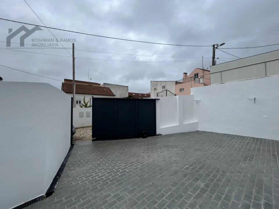 Moradia T2 para Venda em A dos Cunhados e Maceira Foto 18