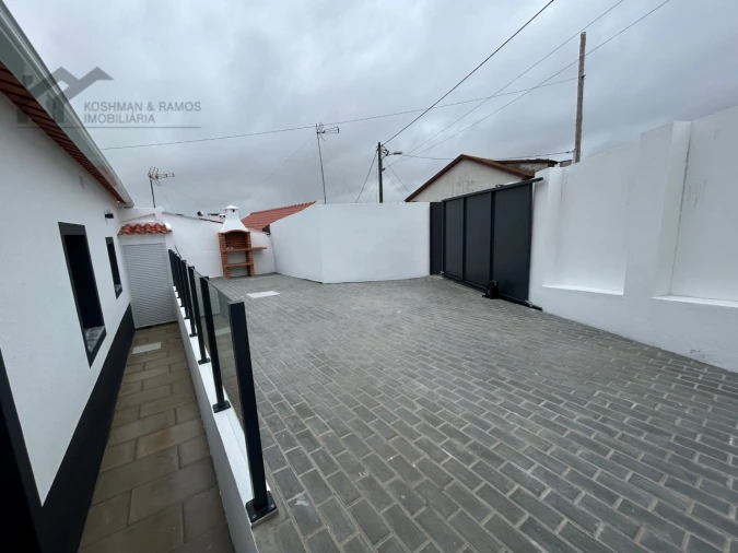 Moradia T2 para Venda em A dos Cunhados e Maceira Foto 17