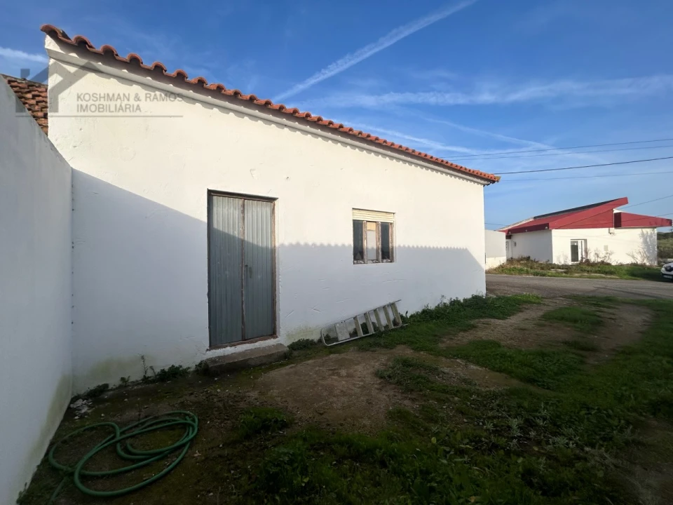 Terreno Comércio / Armazém para Venda em A dos Cunhados e Maceira Foto 2