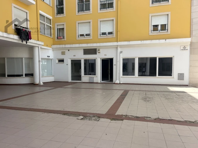 Loja para Venda em Santa Maria, São Pedro e Matacães Foto 1