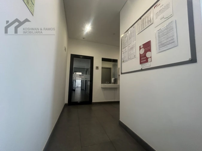 Armazém para Venda em A dos Cunhados e Maceira Foto 13