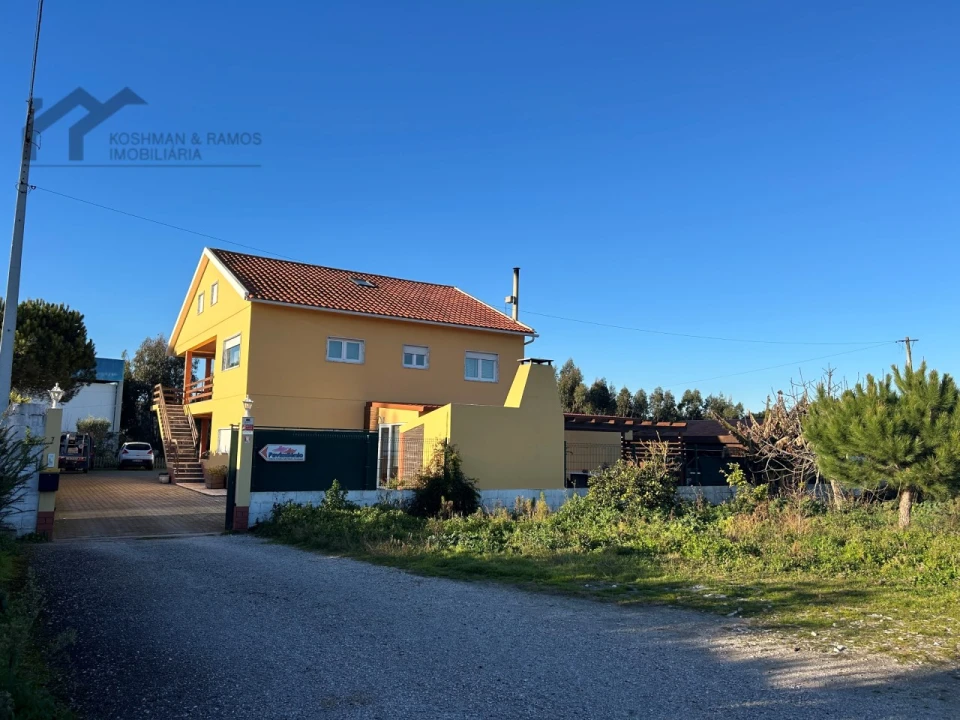 Moradia T4 para Venda em A dos Cunhados e Maceira Foto 5