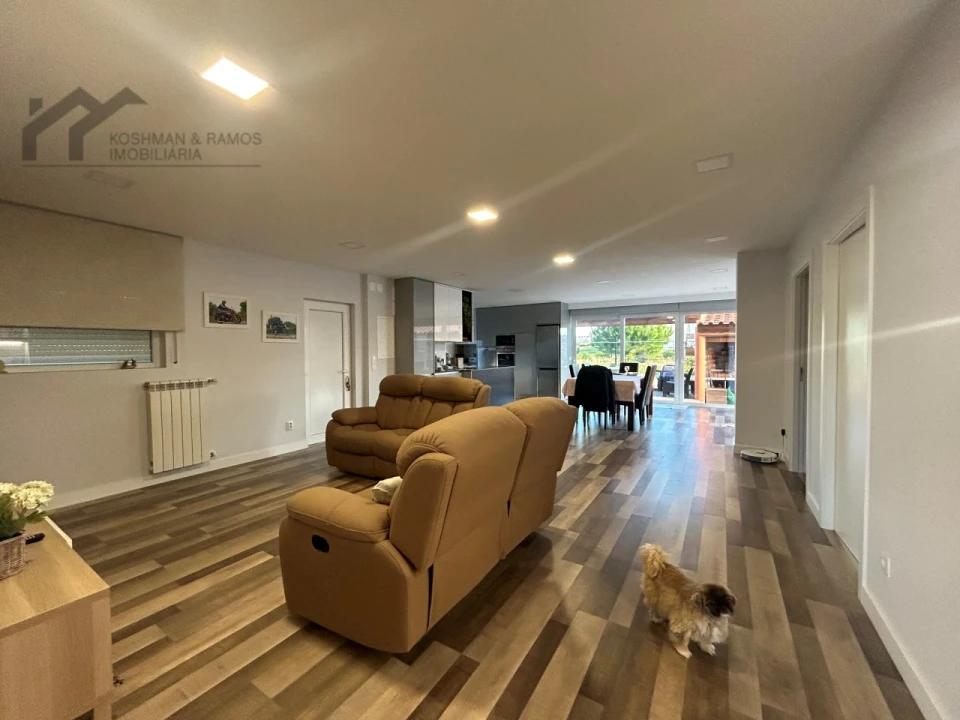 Moradia T4 para Venda em A dos Cunhados e Maceira Foto 14