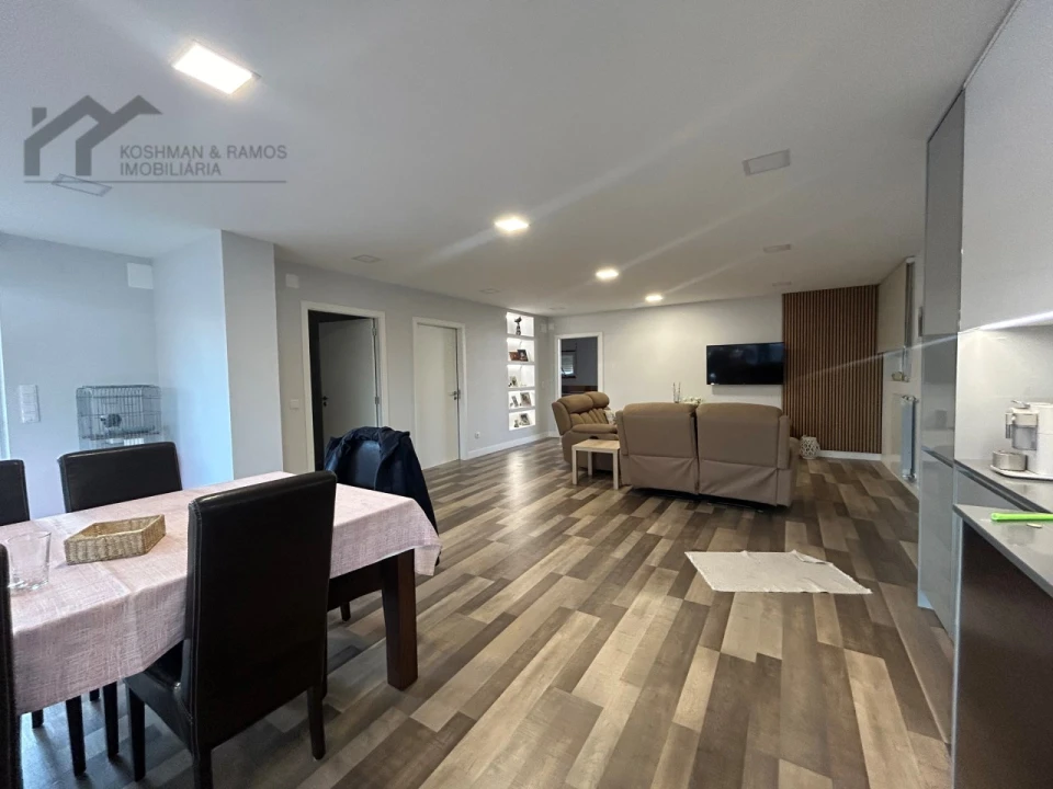 Moradia T4 para Venda em A dos Cunhados e Maceira Foto 21