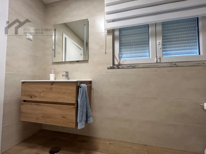 Moradia T4 para Venda em A dos Cunhados e Maceira Foto 25