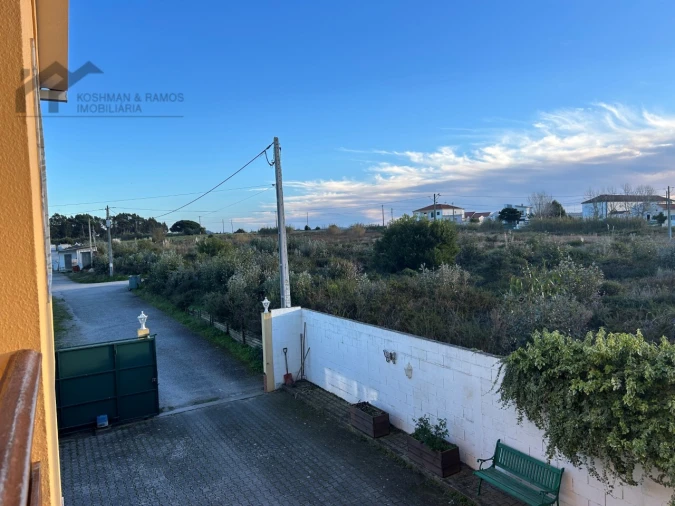 Moradia T4 para Venda em A dos Cunhados e Maceira Foto 50