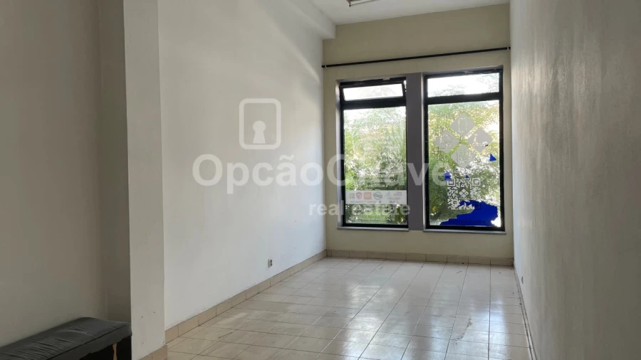 Loja para Arrendamento em Viseu Foto 1