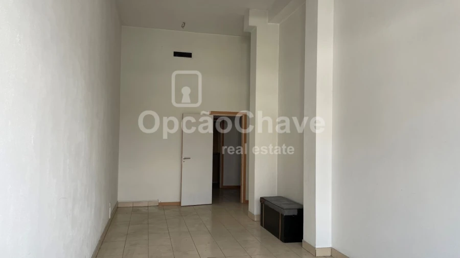 Loja para Arrendamento em Viseu Foto 2