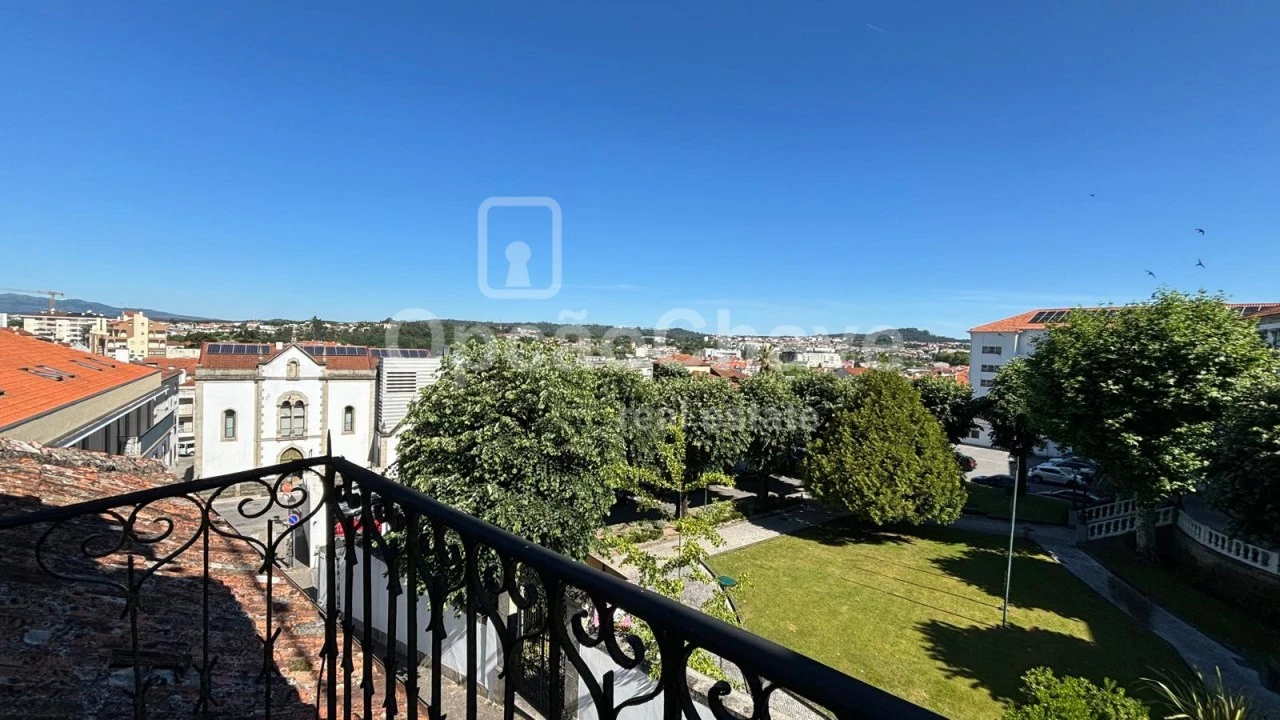 Moradia T5 para Venda em Viseu Foto 1