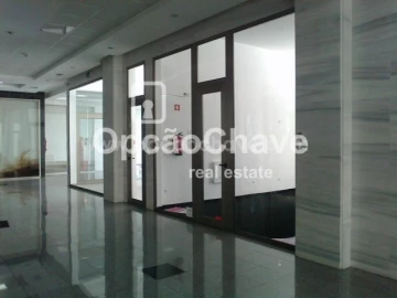 Loja para Arrendamento em Viseu