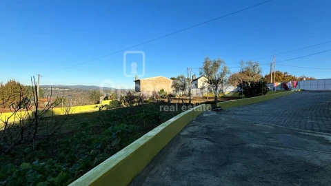 Moradia T5 para Venda em Lordosa