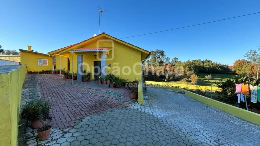 Moradia T5 para Venda em Lordosa