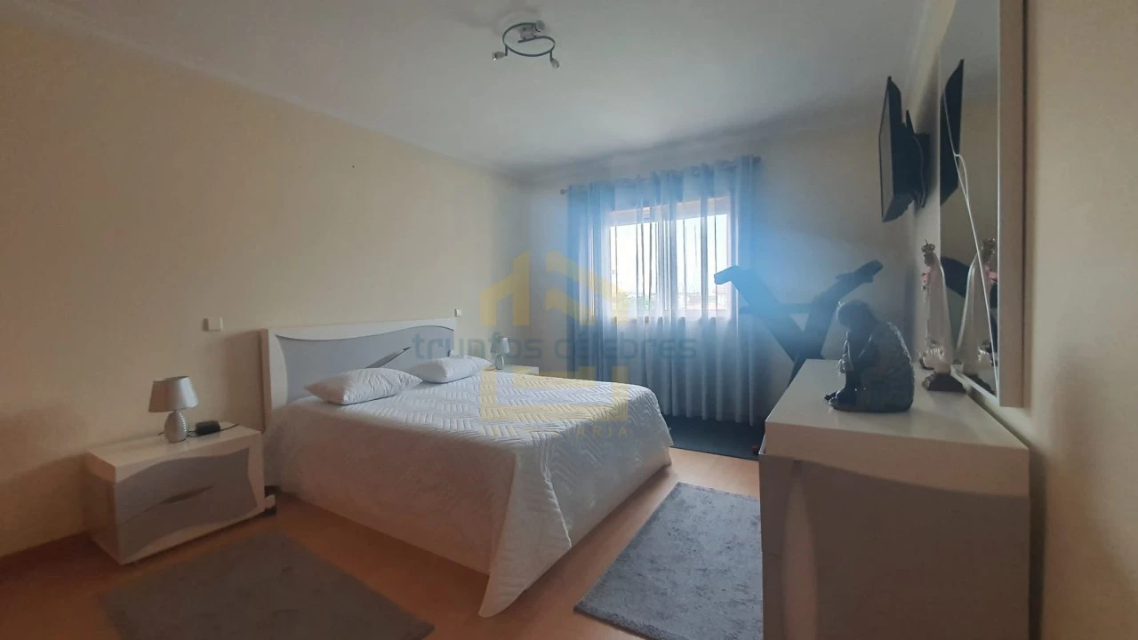 Apartamento T2 para Venda em Mindelo Foto 11