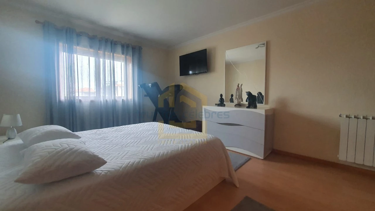 Apartamento T2 para Venda em Mindelo Foto 12