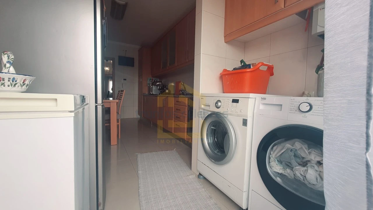 Apartamento T2 para Venda em Mindelo Foto 17
