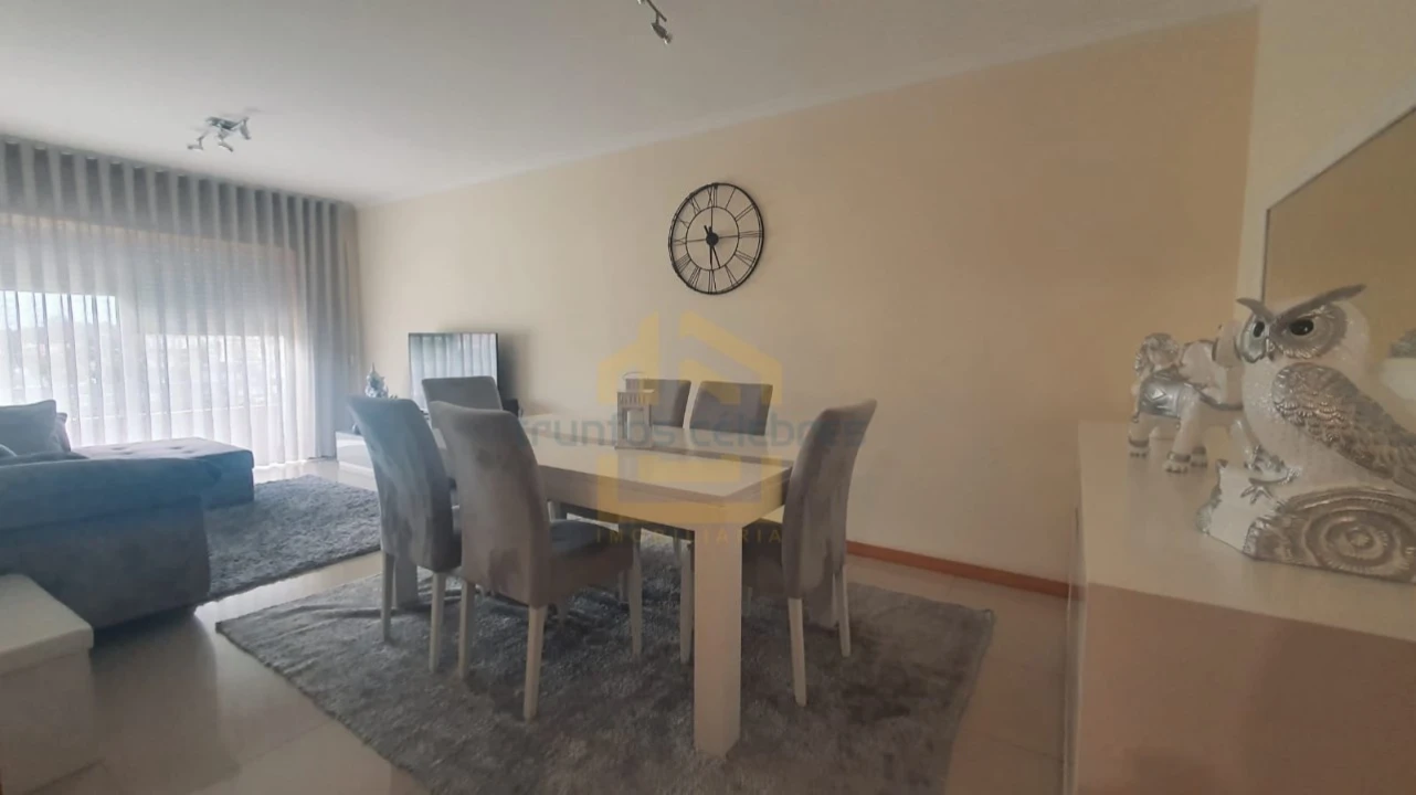 Apartamento T2 para Venda em Mindelo Foto 1