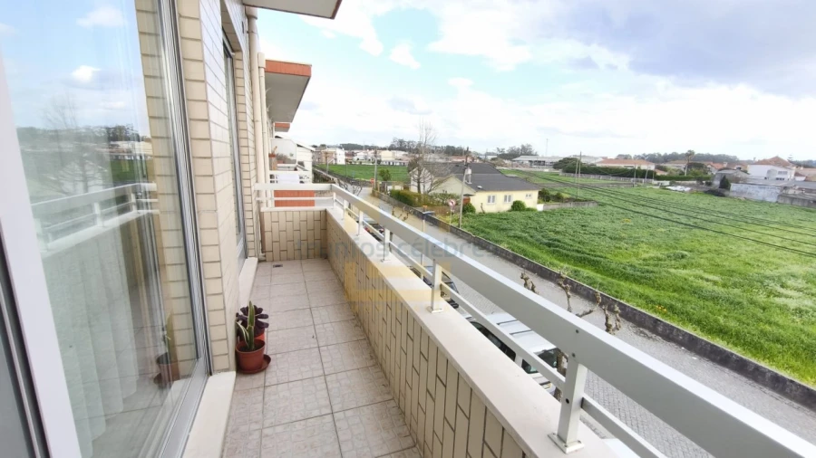 Apartamento T2 para Venda em Mindelo Foto 8