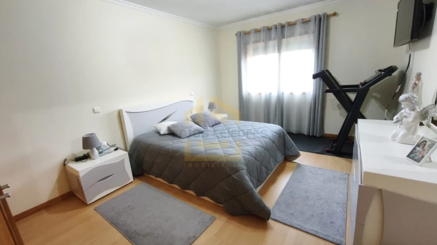 Apartamento T2 para Venda em Mindelo Foto 12