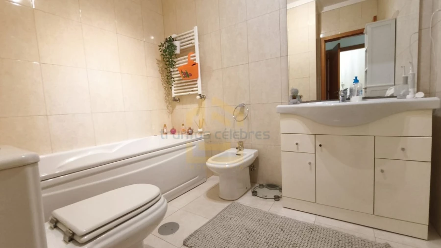 Apartamento T2 para Venda em Mindelo Foto 19