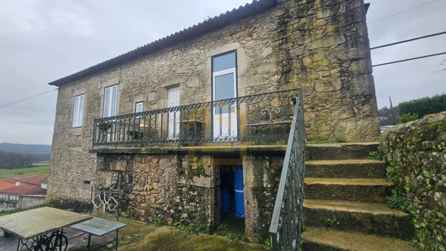 Moradia T4 para Venda em Aver-O-Mar, Amorim e Terroso Foto 1