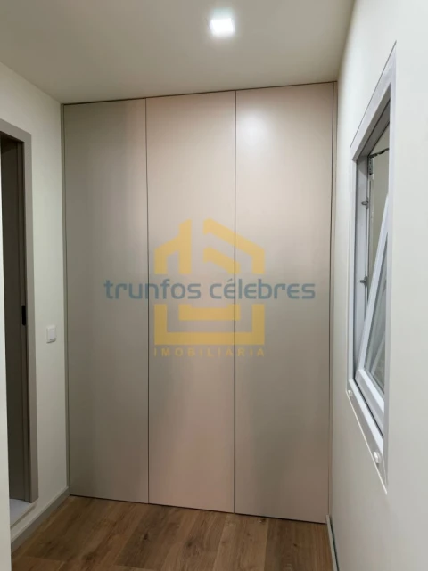 Apartamento T1 para Venda em Póvoa de Varzim, Beiriz e Argivai