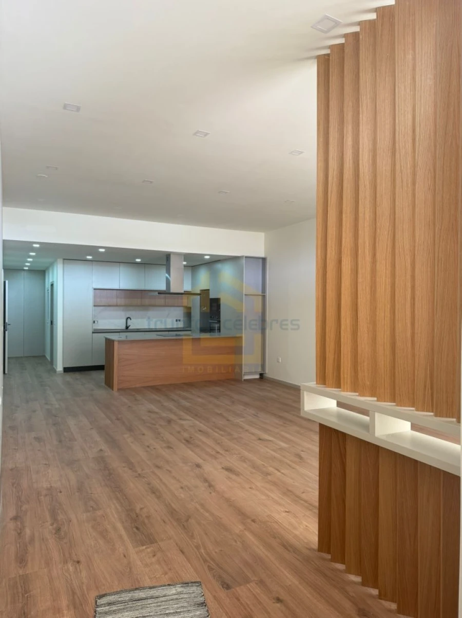 Apartamento T3 para Venda em Póvoa de Varzim, Beiriz e Argivai Foto 2