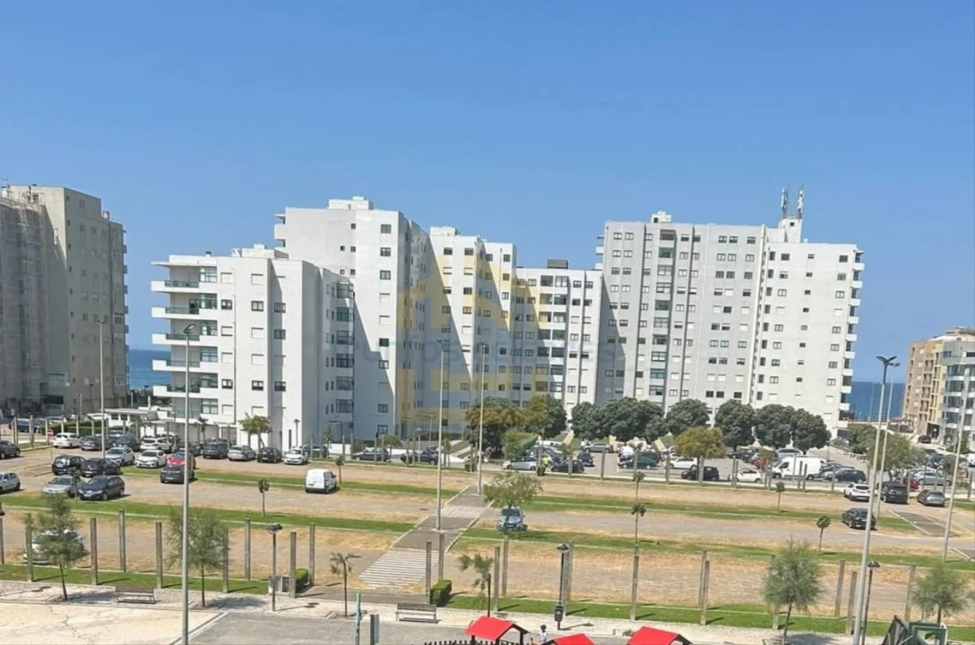 Apartamento T2 para Venda em Aver-O-Mar, Amorim e Terroso Foto 1