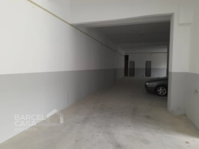 Armazém para Venda em Arcozelo