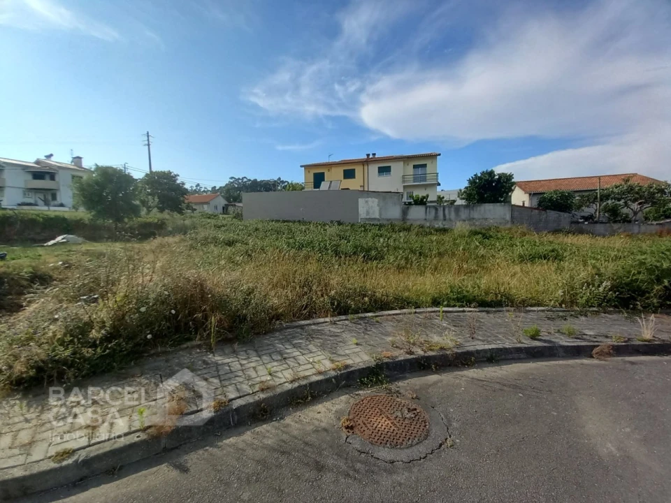 Terreno para Venda em Perelhal Foto 2