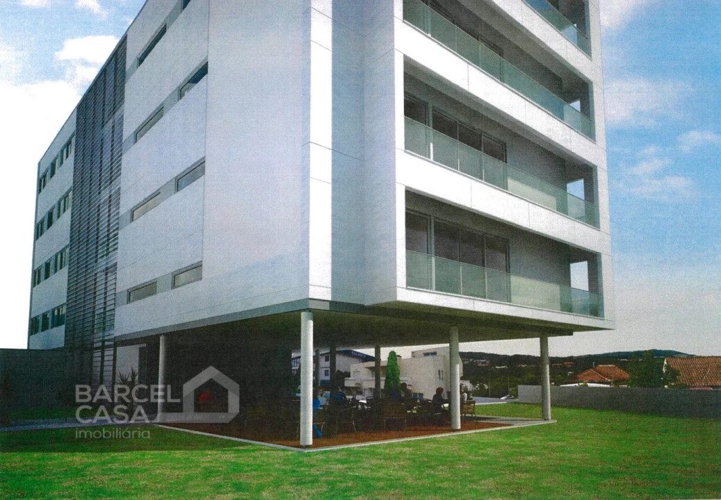 Moradia T4 para Venda em Arcozelo Foto 1