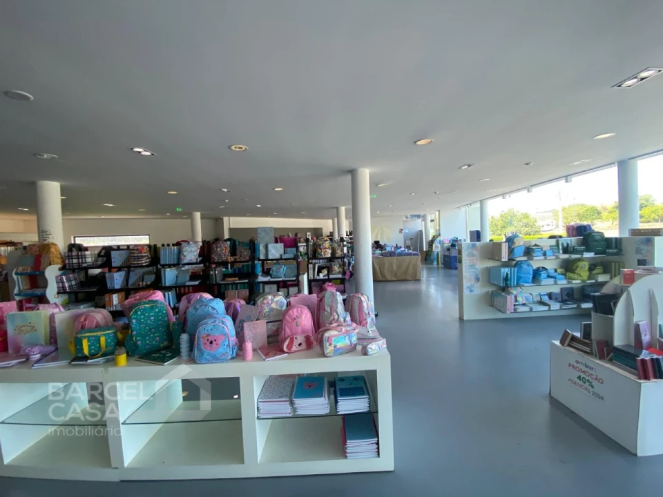 Armazém para Venda em Perelhal Foto 9