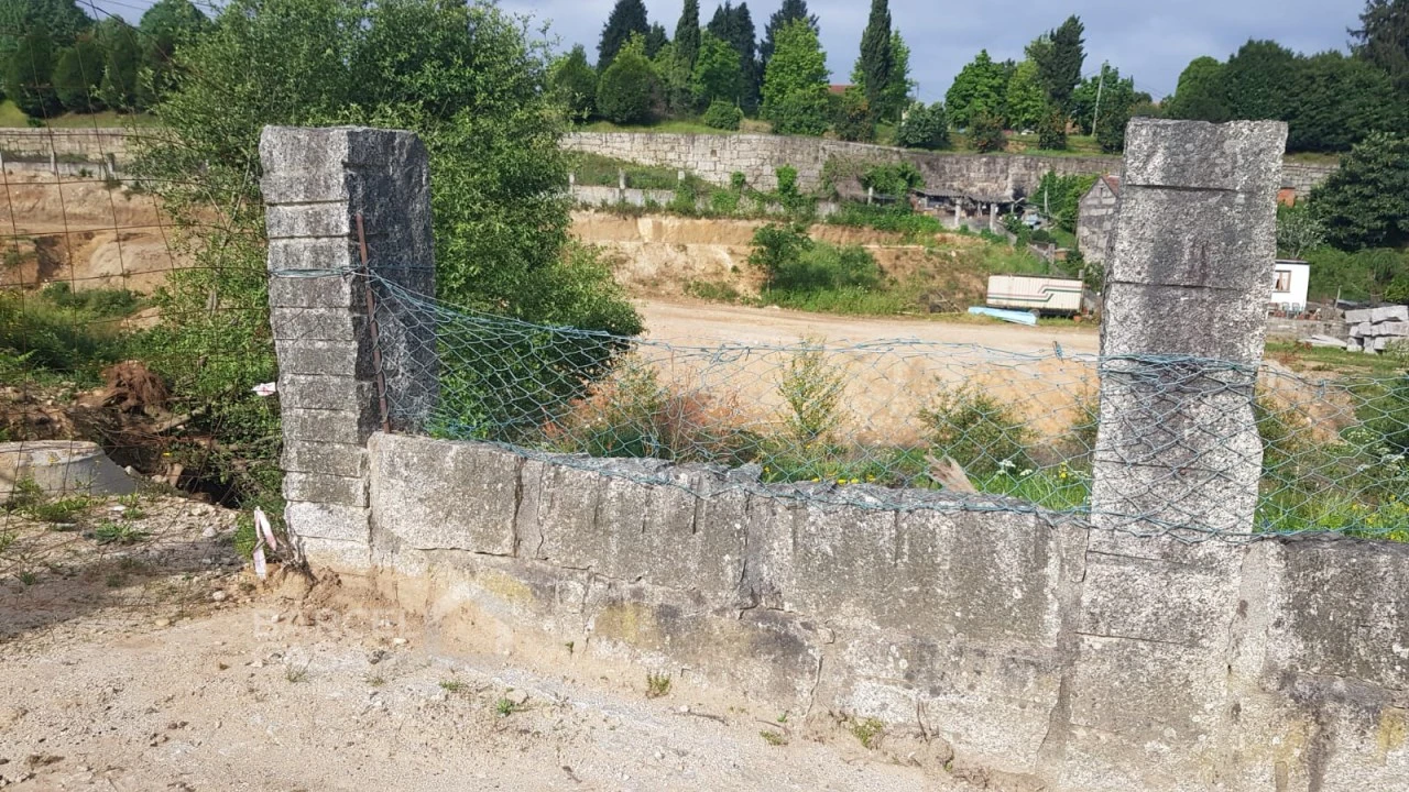 Terreno para Venda em Verdoejo Foto 30