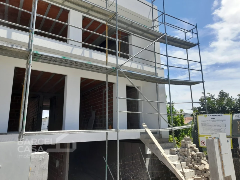 Apartamento T4 para Venda em Arcozelo Foto 12