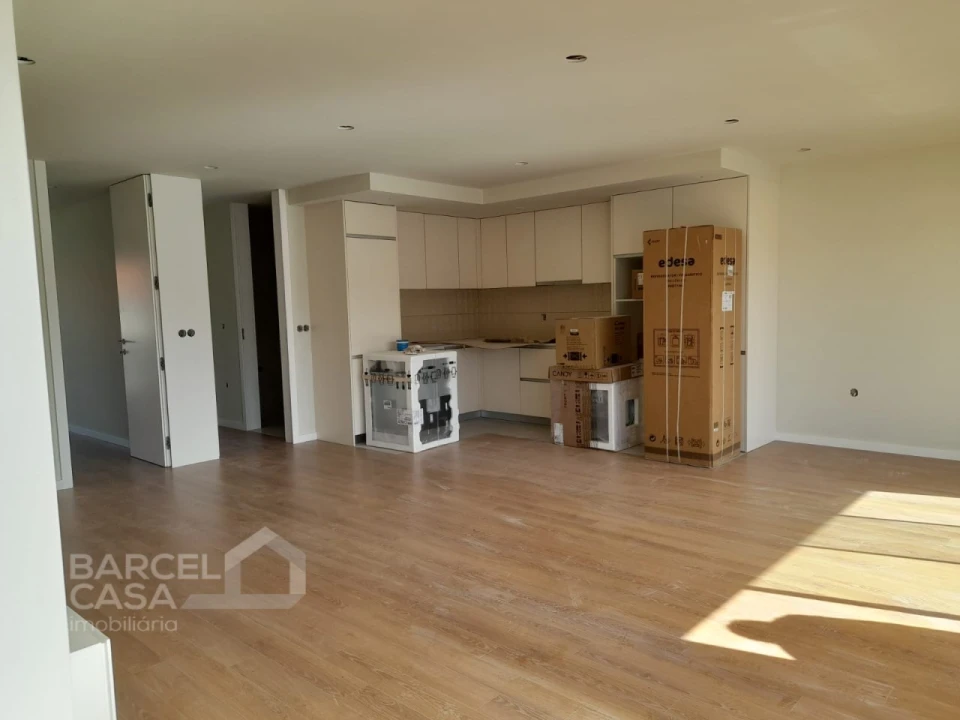 Apartamento T4 para Venda em Arcozelo Foto 4