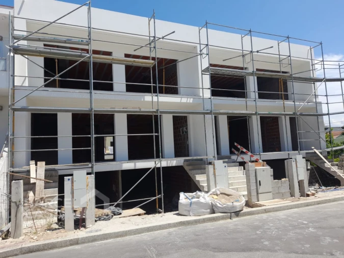 Apartamento T4 para Venda em Arcozelo Foto 9