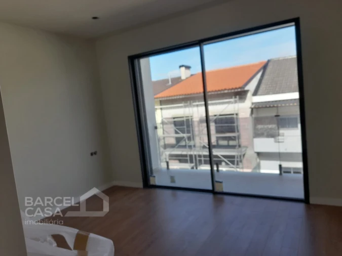 Apartamento T4 para Venda em Arcozelo Foto 7