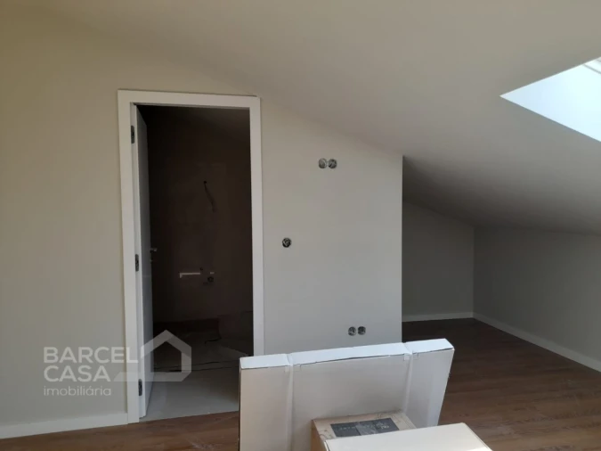 Apartamento T4 para Venda em Arcozelo Foto 15