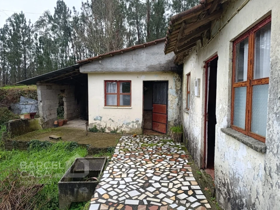 Moradia T3 para Venda em Alheira e Igreja Nova Foto 1