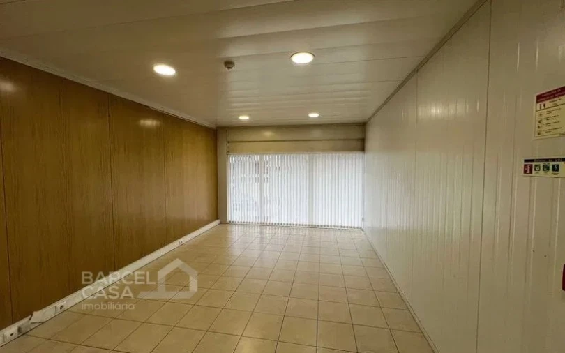 Armazém para Arrendamento em Tamel (São Verissimo) Foto 3