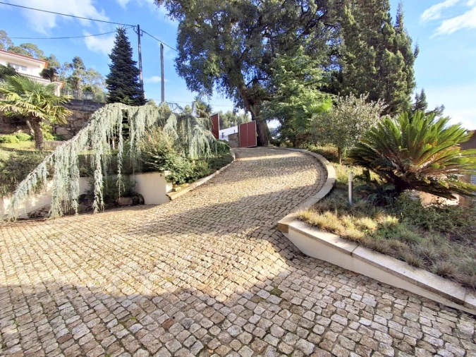 Moradia T4 para Venda em Airo Foto 49