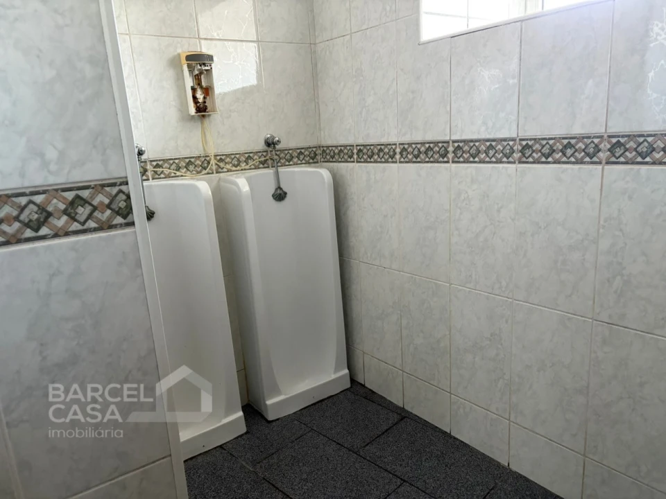 Moradia T3 para Venda em Carvalhas Foto 8