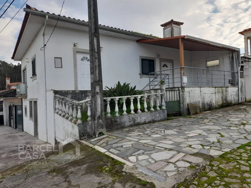Moradia T3 para Venda em Carvalhas Foto 17