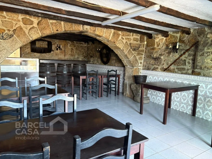 Moradia T3 para Venda em Carvalhas Foto 6