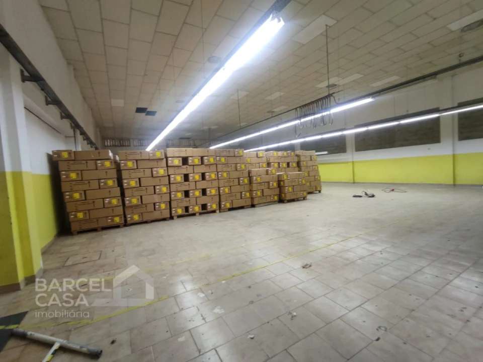 Armazém para Arrendamento em Barcelos, V.Boa, V.Frescainha Foto 3