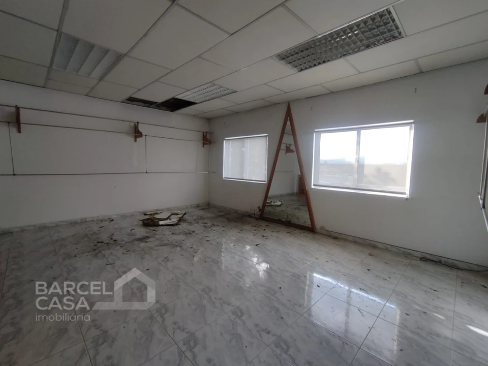 Armazém para Arrendamento em Barcelos, V.Boa, V.Frescainha Foto 11