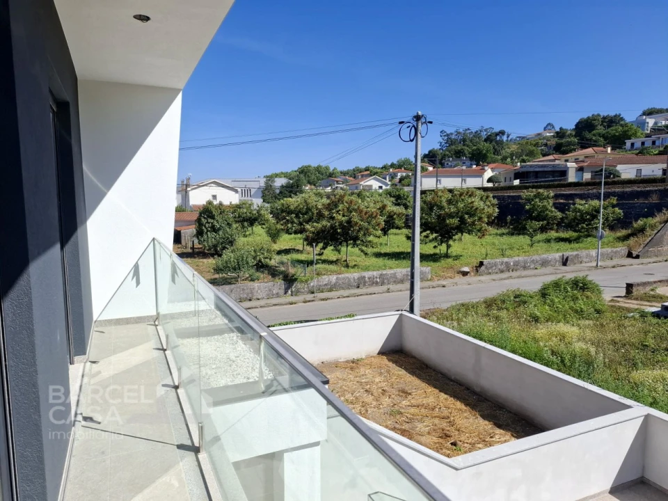 Moradia T3 para Venda em Silva Foto 7