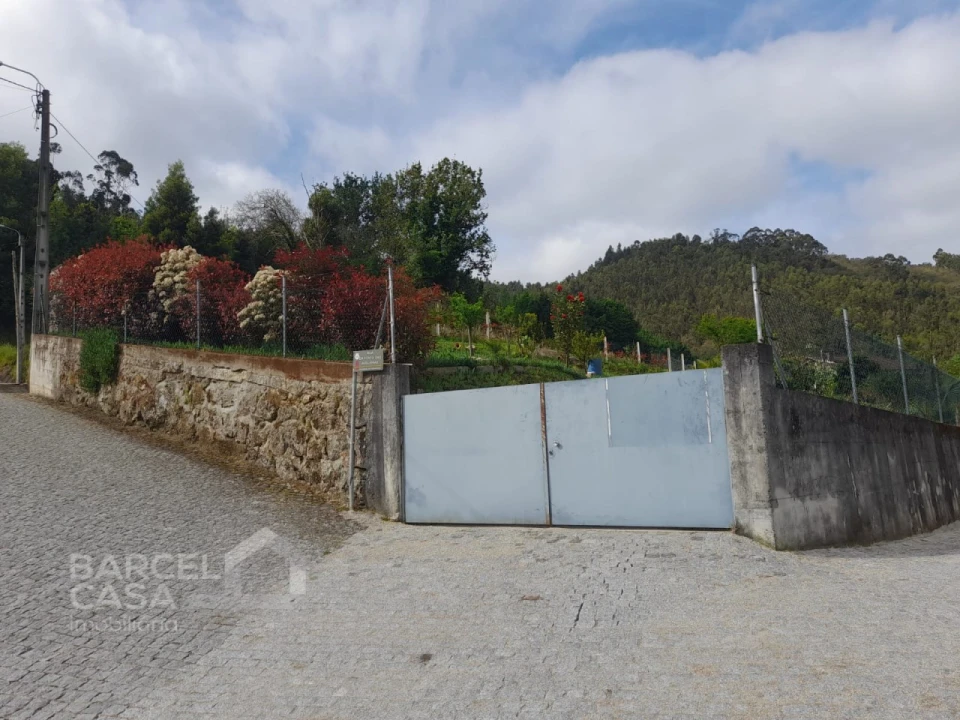 Terreno para Venda em Areias de Vilar e Encourados Foto 1
