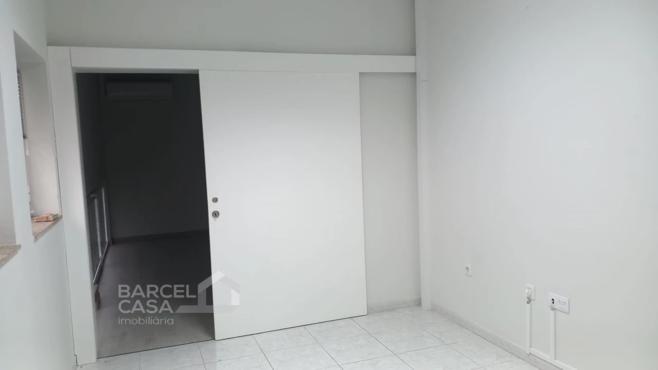 Armazém para Venda em Barcelos, V.Boa, V.Frescainha Foto 15